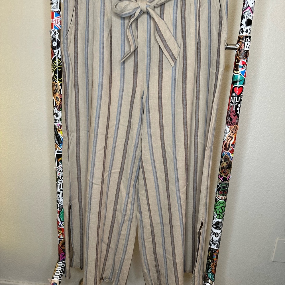 Rewash Tan and Blue Cropped Pants with Tie-Waist